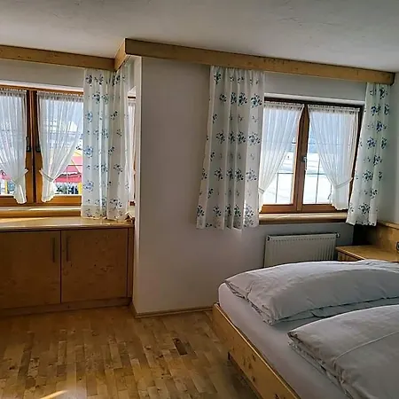 Zum Eichhof Otel