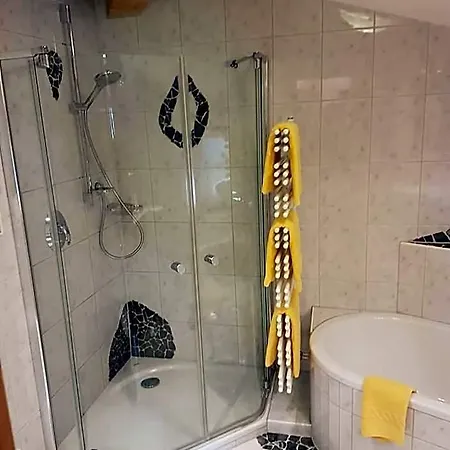 Zum Eichhof Otel *