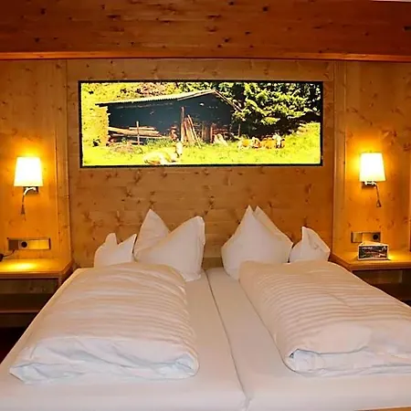 Zum Eichhof Otel *